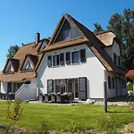 In Mit Garten Holiday home