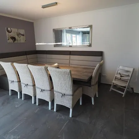 Holiday home In Mit Garten